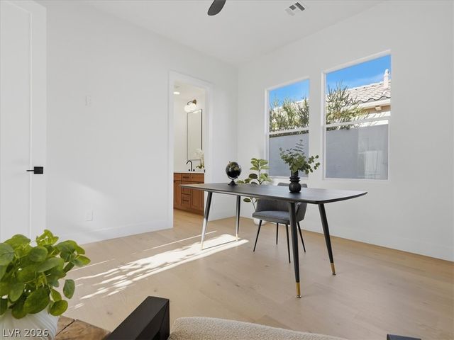 3074 Soft Horizon Way, Las Vegas, NV 89135