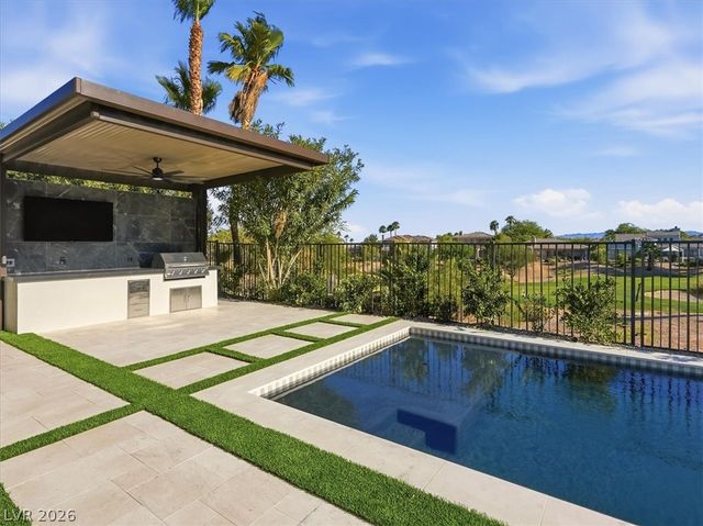 3074 Soft Horizon Way, Las Vegas, NV 89135