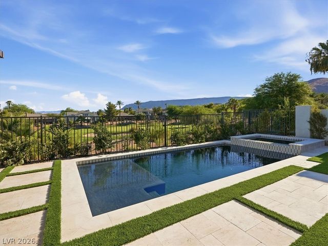 3074 Soft Horizon Way, Las Vegas, NV 89135