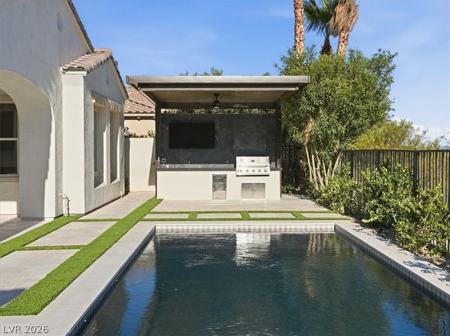 3074 Soft Horizon Way, Las Vegas, NV 89135