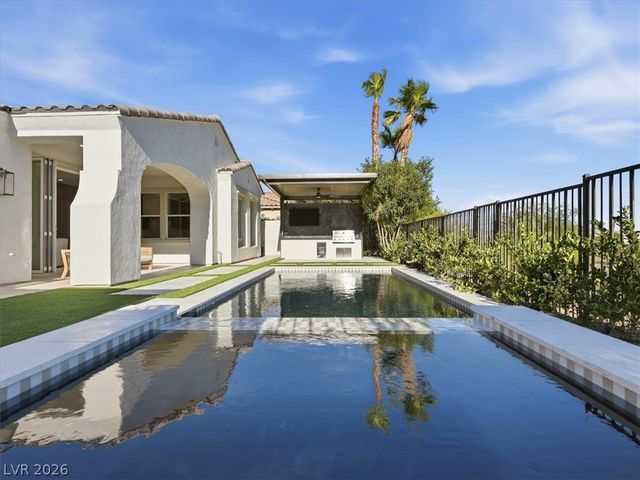 3074 Soft Horizon Way, Las Vegas, NV 89135