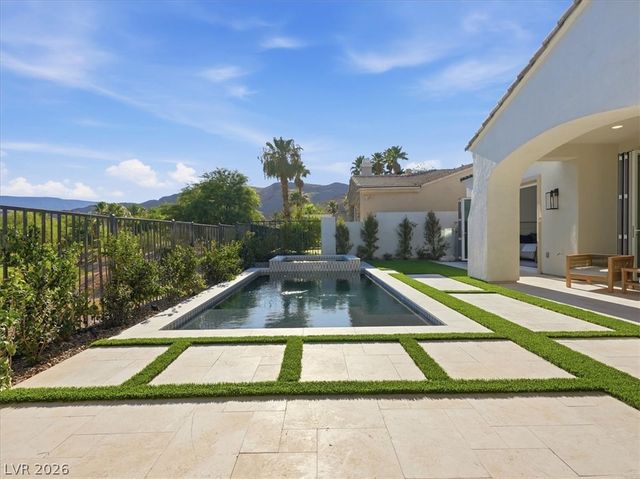 3074 Soft Horizon Way, Las Vegas, NV 89135