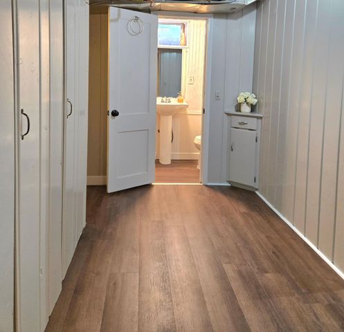 1736 E Shore Drive, Maplewood, MN 55109