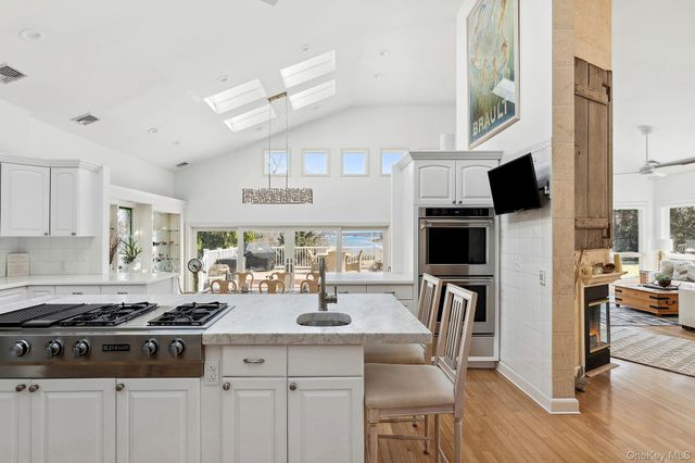 61 Factory Pond Road, Locust Valley, NY 11560