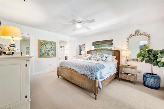 200 Burning Tree DR, Naples, FL 34105