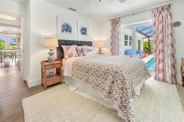 200 Burning Tree DR, Naples, FL 34105