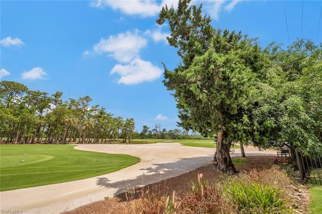 200 Burning Tree DR, Naples, FL 34105