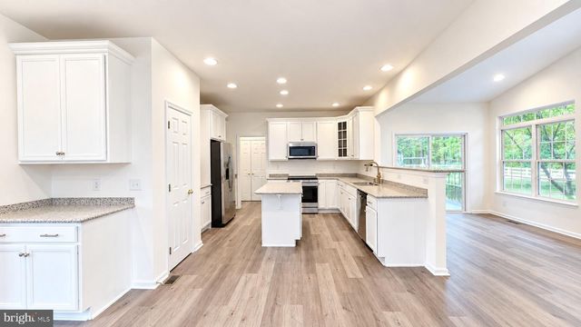 66 E CONSTITUTION DR, Smyrna, DE 19977