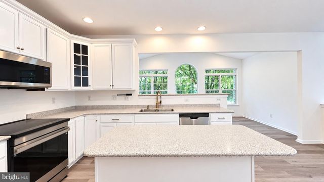 66 E CONSTITUTION DR, Smyrna, DE 19977