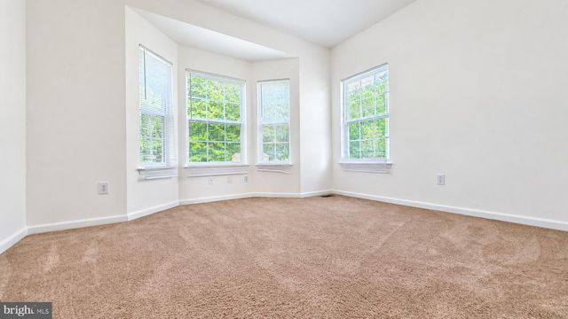 66 E CONSTITUTION DR, Smyrna, DE 19977