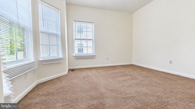 66 E CONSTITUTION DR, Smyrna, DE 19977