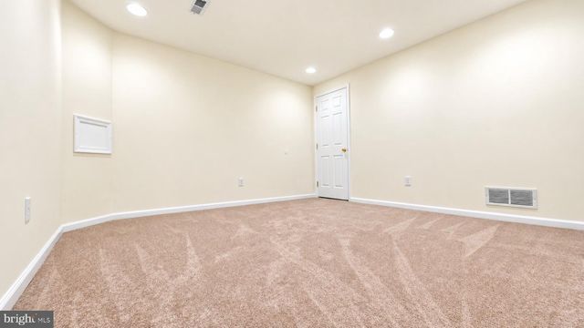 66 E CONSTITUTION DR, Smyrna, DE 19977