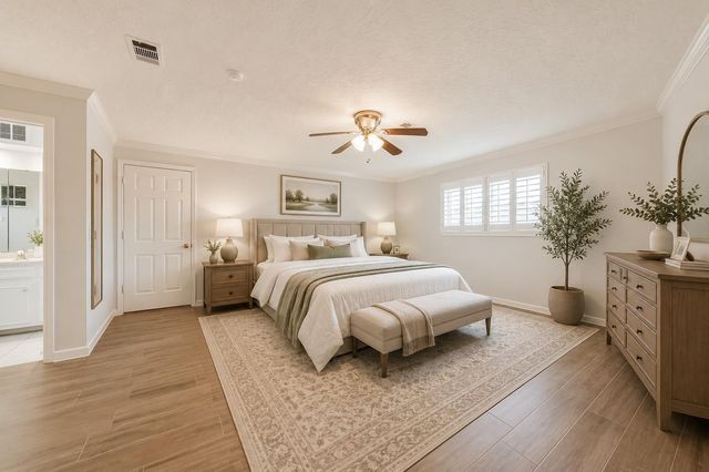 312 S 15th Street, La Porte, TX 77571