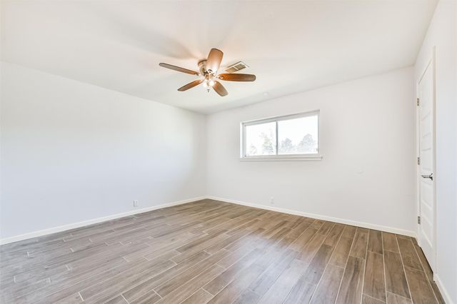 312 S 15th Street, La Porte, TX 77571