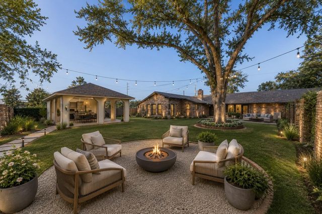 312 S 15th Street, La Porte, TX 77571