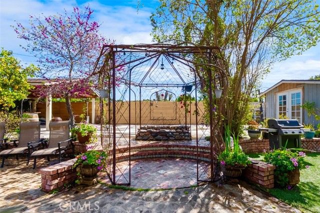 8318 Calmosa Avenue, Whittier, CA 90602