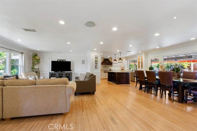 8318 Calmosa Avenue, Whittier, CA 90602