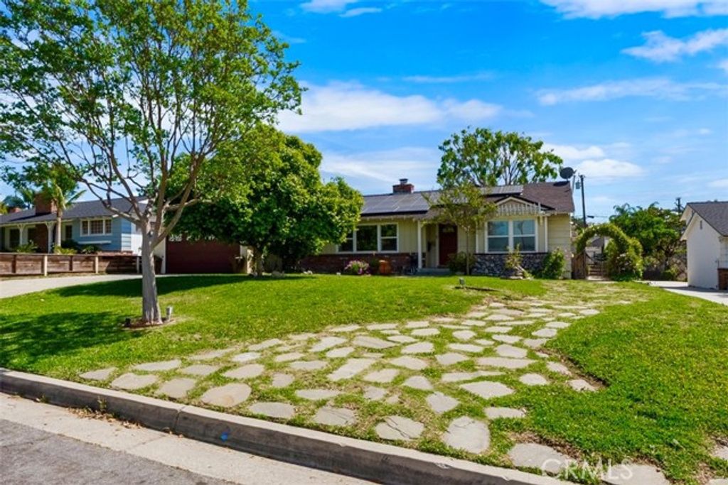 8318 Calmosa Avenue, Whittier, CA 90602