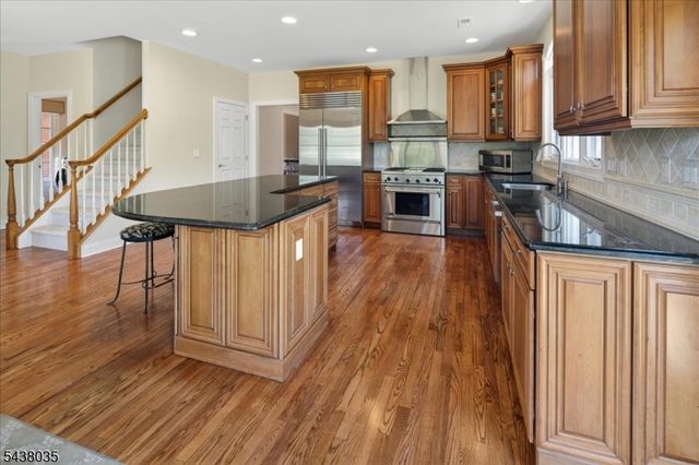 116 Grayson Dr, Montgomery Twp., NJ 08502