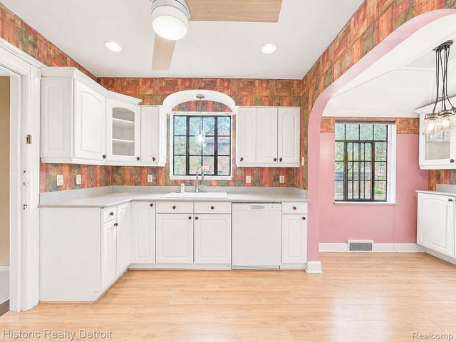 17416 Indiana Street, Detroit, MI 48221
