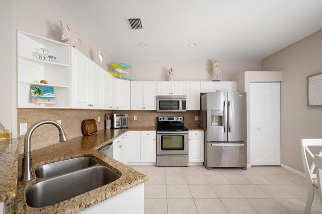 1336 Shoreline Circle, Sebastian, FL 32958