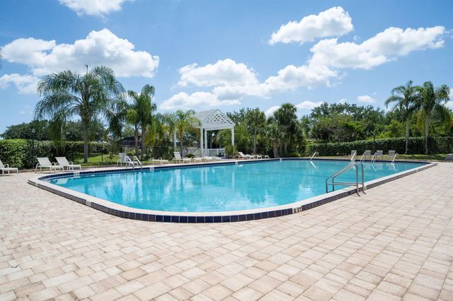 1336 Shoreline Circle, Sebastian, FL 32958