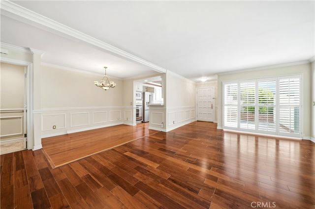 21500 Califa 141, Woodland Hills, CA 91367