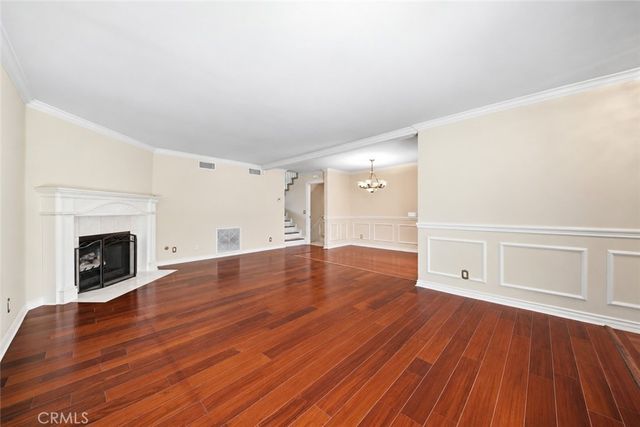 21500 Califa 141, Woodland Hills, CA 91367