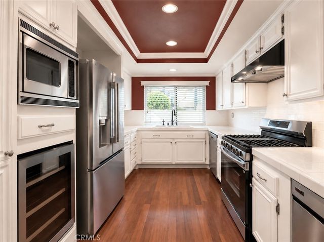 21500 Califa 141, Woodland Hills, CA 91367