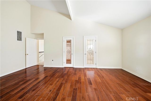 21500 Califa 141, Woodland Hills, CA 91367