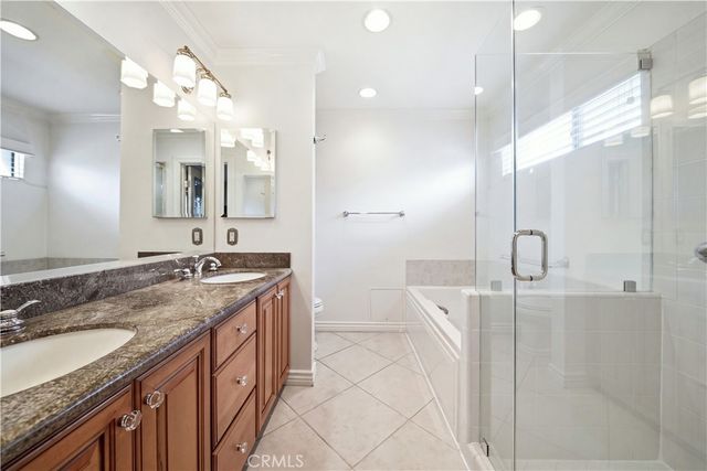 21500 Califa 141, Woodland Hills, CA 91367