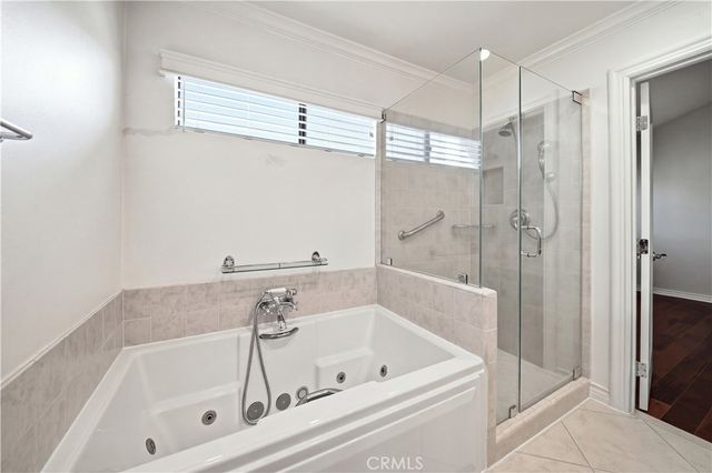 21500 Califa 141, Woodland Hills, CA 91367
