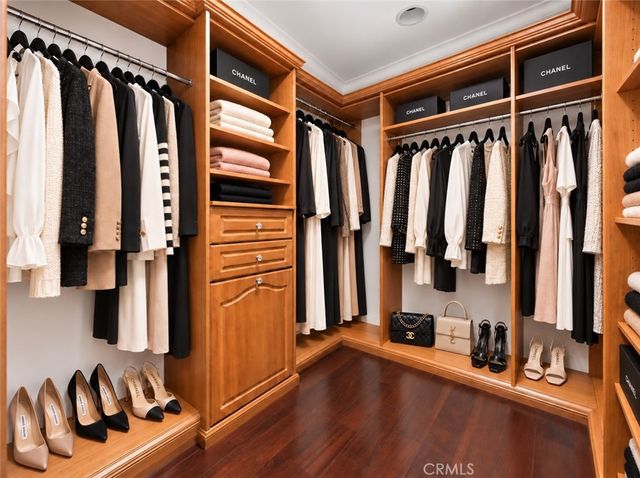21500 Califa 141, Woodland Hills, CA 91367