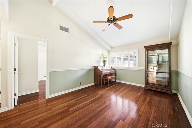 21500 Califa 141, Woodland Hills, CA 91367