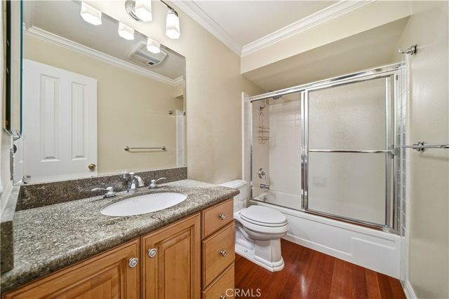 21500 Califa 141, Woodland Hills, CA 91367