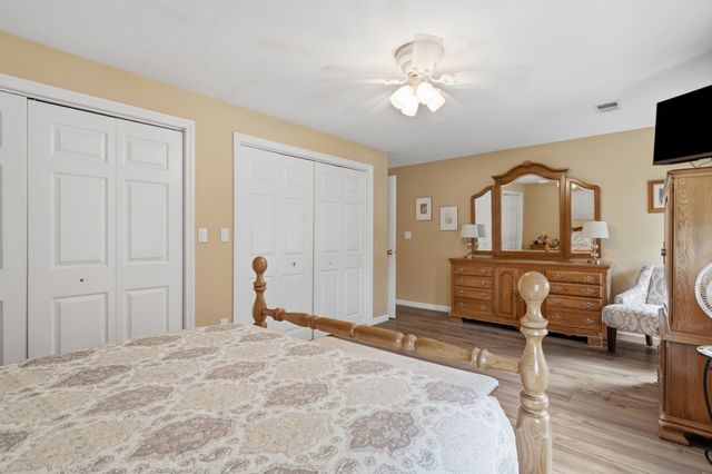 15 Bird Rd, Mansfield, MA 02048