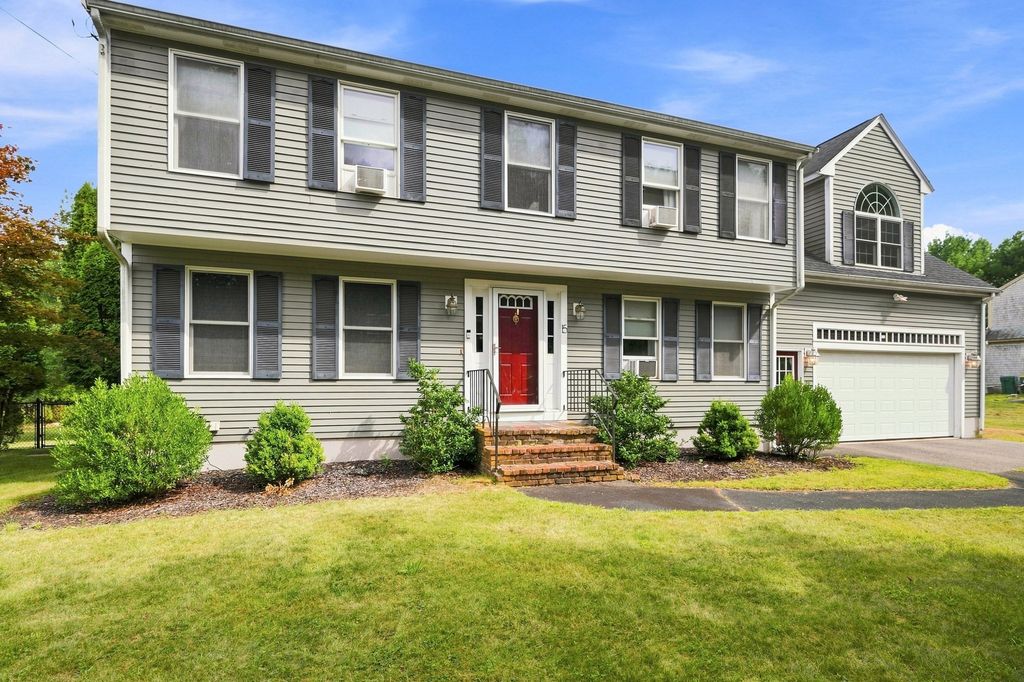 15 Bird Rd, Mansfield, MA 02048