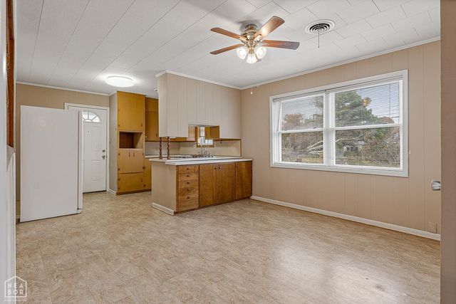 703 E Elm Street E, Walnut Ridge, AR 72476