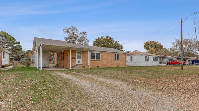 703 E Elm Street E, Walnut Ridge, AR 72476