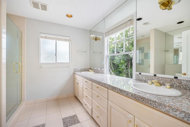 1836 Webster Street, Palo Alto, CA 94301