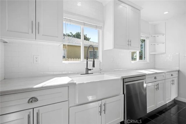 6637 Capps, Reseda, CA 91335
