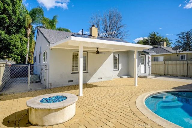 6637 Capps, Reseda, CA 91335