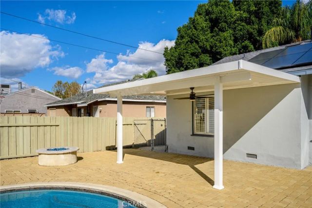 6637 Capps, Reseda, CA 91335