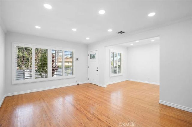6637 Capps, Reseda, CA 91335