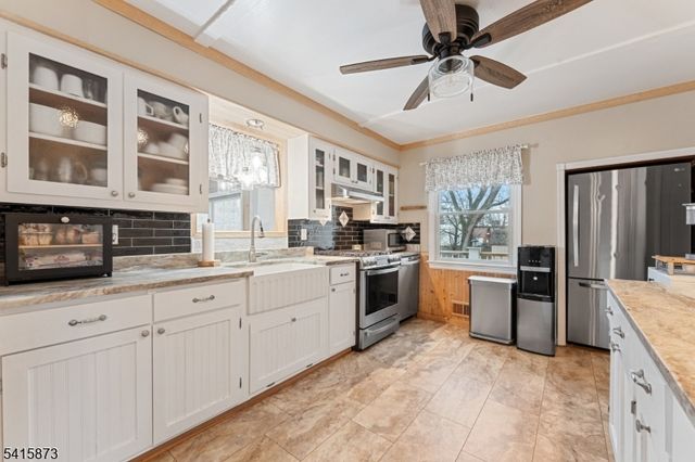 377 Triangle Rd, Hillsborough Twp., NJ 08844