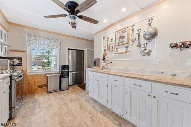 377 Triangle Rd, Hillsborough Twp., NJ 08844