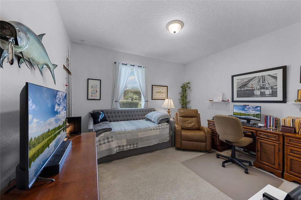 Image 23 of property listing at 31936 GEOFF WAY, Sorrento, FL 32776