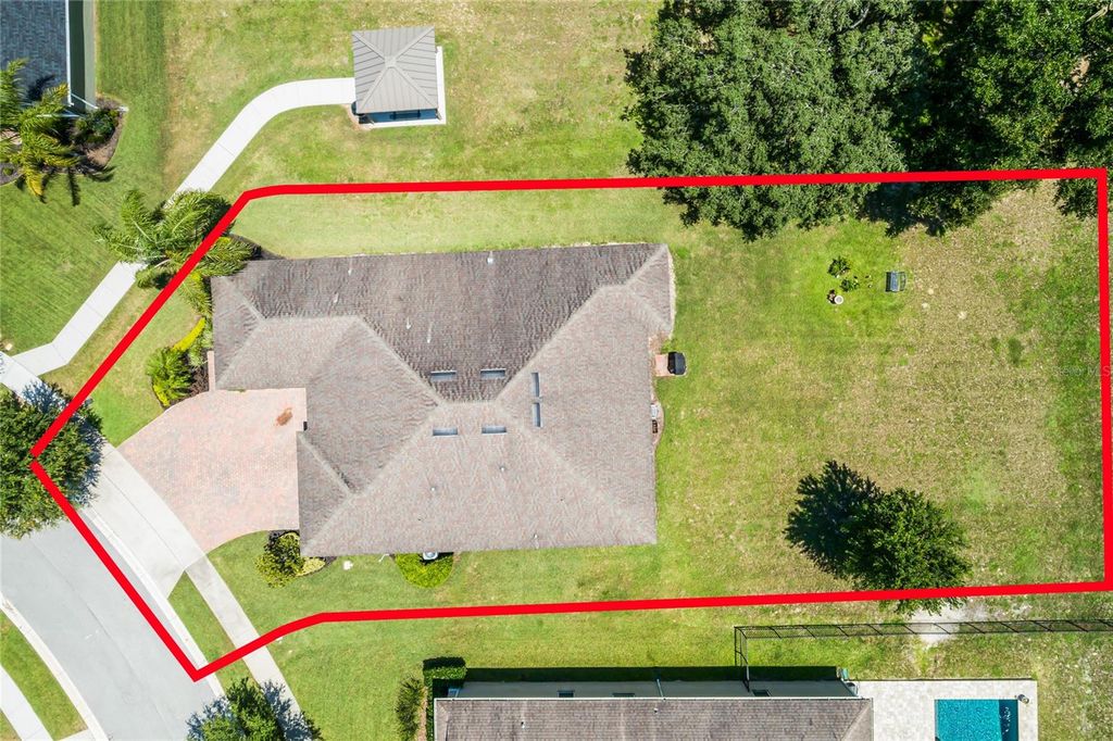Image 31 of property listing at 31936 GEOFF WAY, Sorrento, FL 32776