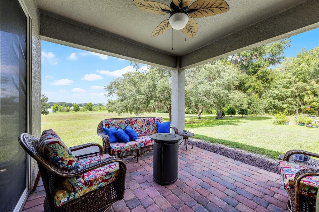 Image 5 of property listing at 31936 GEOFF WAY, Sorrento, FL 32776