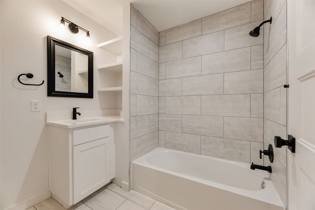 3016 6th Avenue, Fort Worth, TX 76110